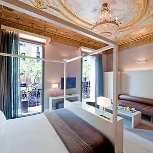 Hotel Actual ***