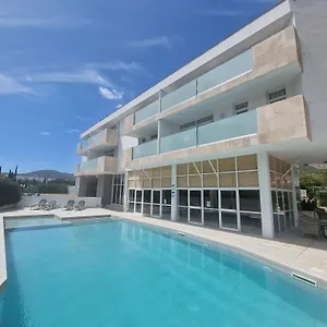 Martha's Aparthotel